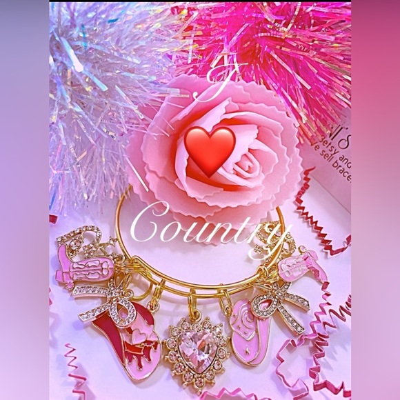Cowgirl pink charm bangle bracelet - Picture 1 of 7